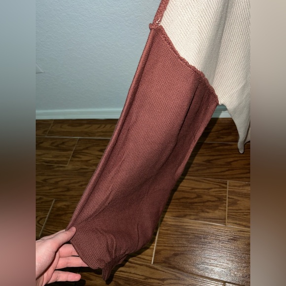 Sweater - Picture 3 of 9